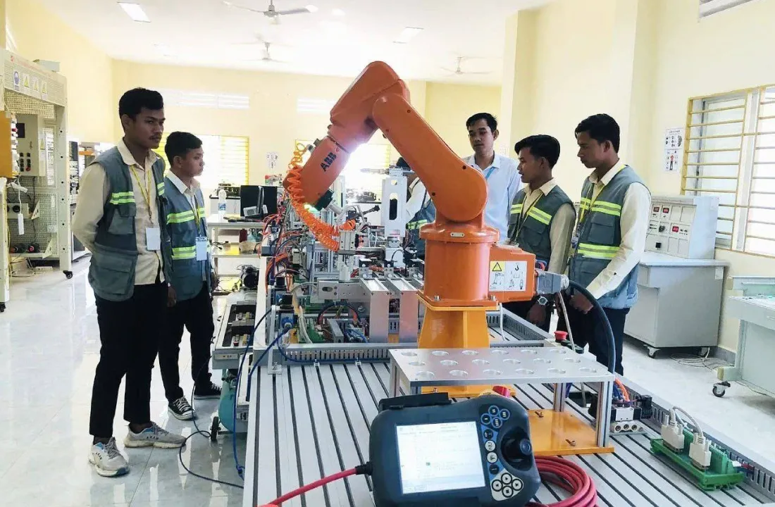 កម្ពុជាពង្រឹងការបណ្តុះបណ្តាលជំនាញកម្រិតខ្ពស់ ៣ប្រភេទ ឆ្លើយតបនឹងឧស្សាហកម្មនាពេលអនាគត