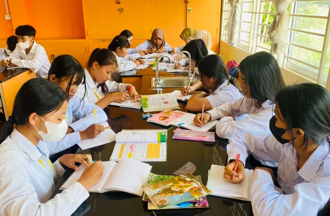 ធនាគារ​ពិភពលោក​ ​៖​ ​ដើម្បីលើក​កម្ពស់គុណភាពសិក្សា និងគាំទ្រចក្ខុវិស័យ​ឆ្នាំ២០៥០ កម្ពុជា​ត្រូវ​ដោះស្រាយ​បញ្ហា​ថវិកា​ ​និង​ធនធាន​មនុស្ស​ក្នុង​វិស័យ​អប់រំ