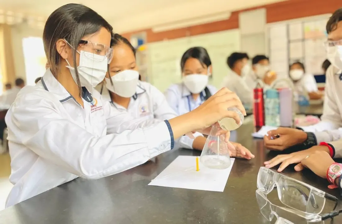 ក្រសួង​អប់រំ​ពង្រឹង​ការ​អប់រំ​វិទ្យាសាស្ត្រ​ ​និង​បច្ចេកវិទ្យា​ ​នៅ​ថ្នាក់​មធ្យម​សិក្សា​