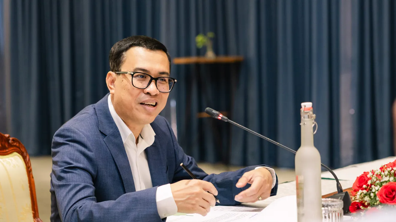 រាជរដ្ឋាភិបាល ន...