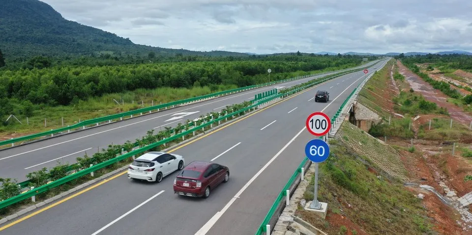 វៀតណាម ស្នើគម្រោងតភ្ជាប់ផ្លូវល្បឿនលឿនពីក្រុងហូជីមិញ មកភ្នំពេញ - AMS Article Thumbnail