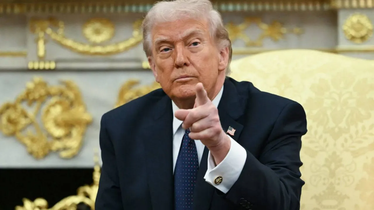 លោក Trump គំរាមឈប់រកស៊ីជាមួយ អេស្ប៉ាញ ក្រោយមិនឱ្យ អាមេរិក ប្រើមូលដ្ឋានទ័ពវាយ អ៊ីរ៉ង់ - AMS Article Thumbnail