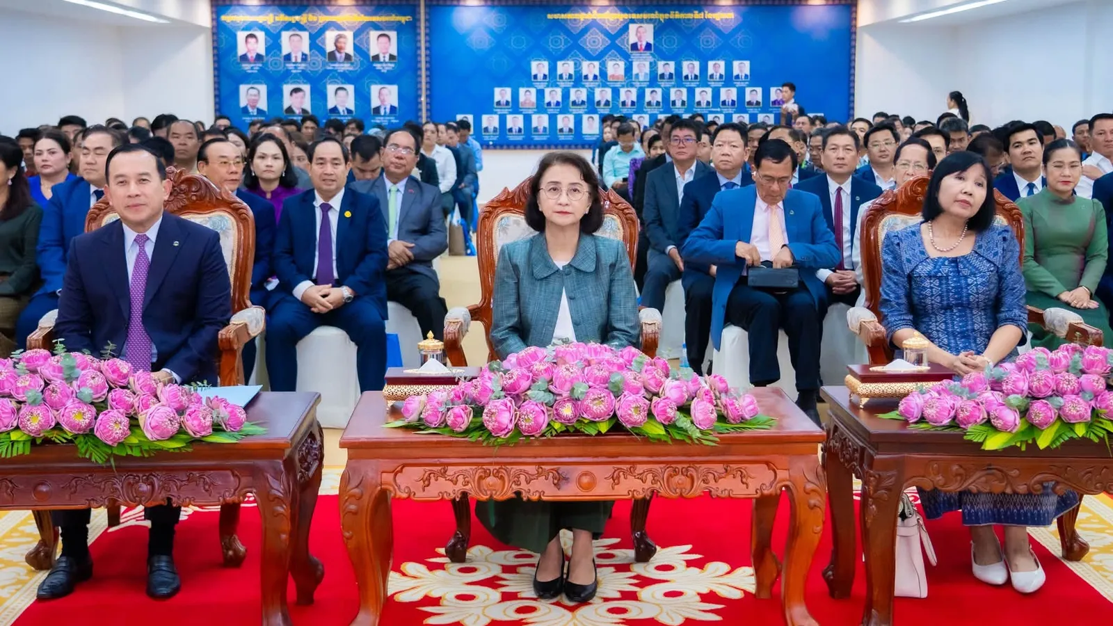 កម្ពុជានឹង