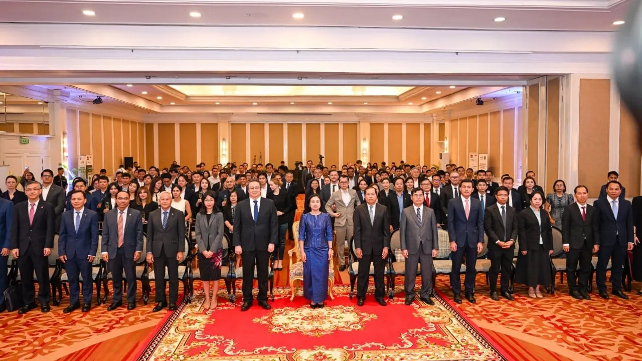 ទេសចរសិង្ហបុរីអាចទូទាត់ថ្លៃចំណាយនៅកម្ពុជាតាមរយៈការស្កេន KHQR ដូចអ្នកក្នុងស្រុកដែរ