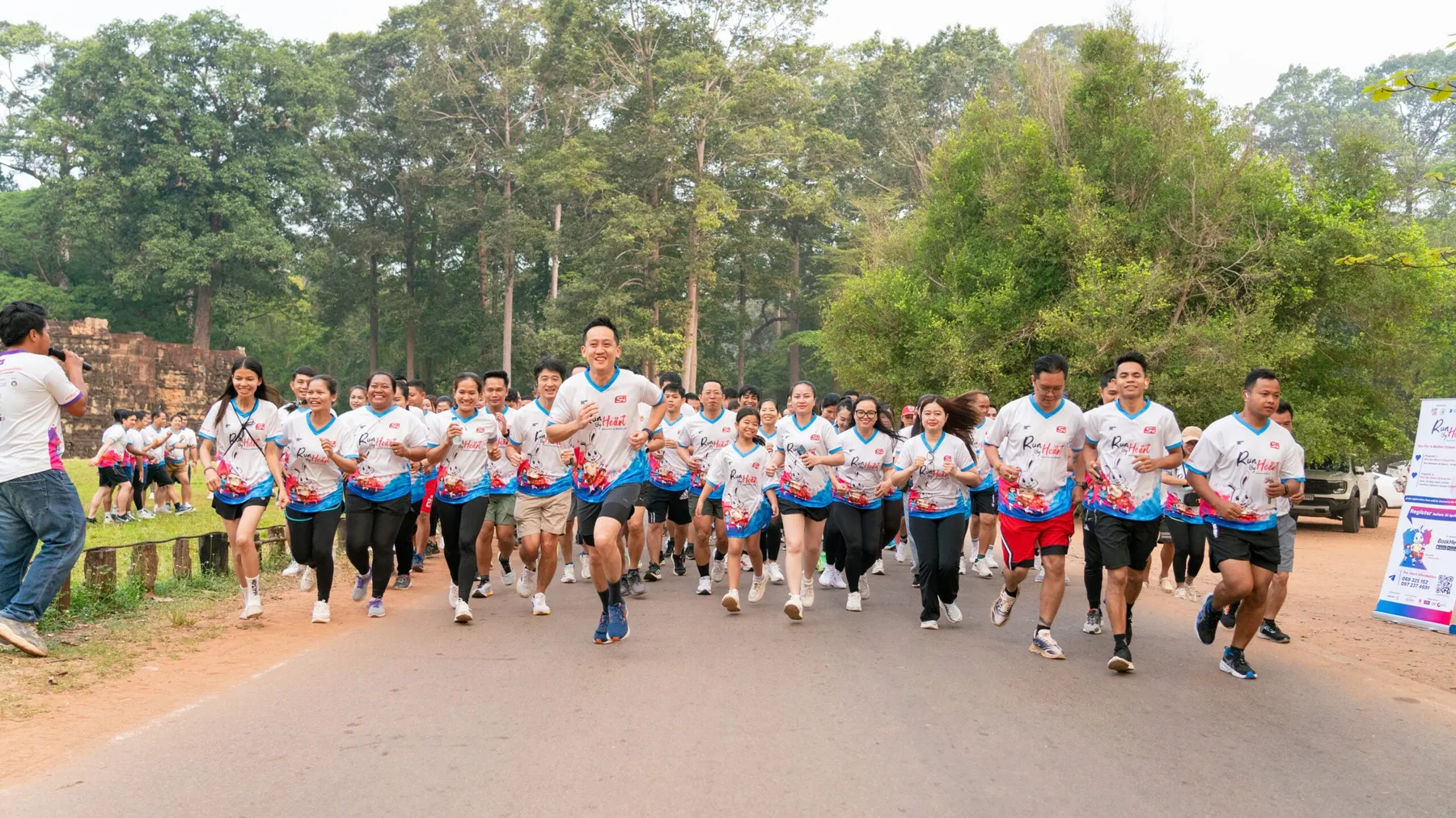ថ្ងៃទី​២៦ ខែមេសា ពួកយើងជុំគ្នា រត់ពីចម្ងាយ ជាមួយអ្នកឧបត្ថម្ភផ្ដាច់មុខក្នុងព្រឹត្តិការណ៍ «រត់ដោយបេះដូង» លើកទី៣ ឆ្នាំ២០២៦