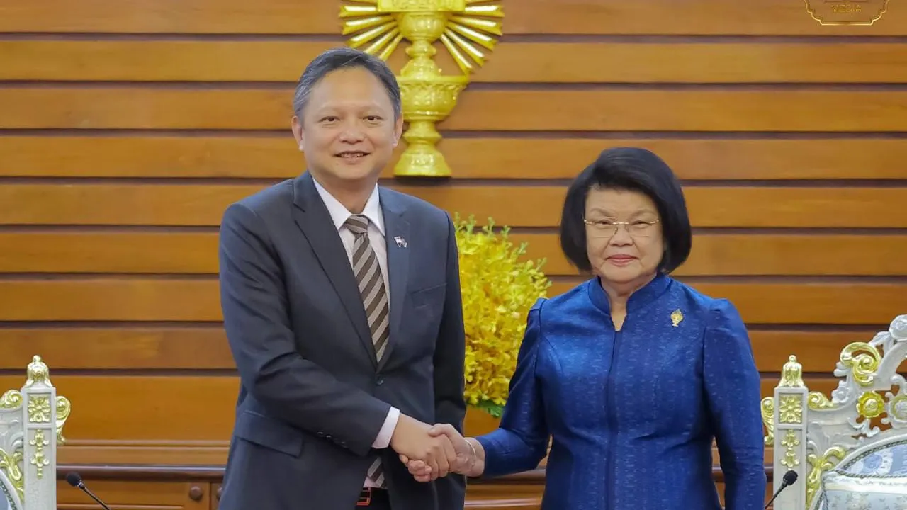 ទូតថ្មីសិង្ហបុរី បង្ហើបពីគម្រោងបង្កើតមជ្ឈមណ្ឌលបណ្តុះបណ្តាលជំនាញឯកទេស (TVET) សម្រាប់ពលរដ្ឋកម្ពុជា ដែលមានបំណងស្វែងរកការងារនៅប្រទេសសិង្ហបុរី