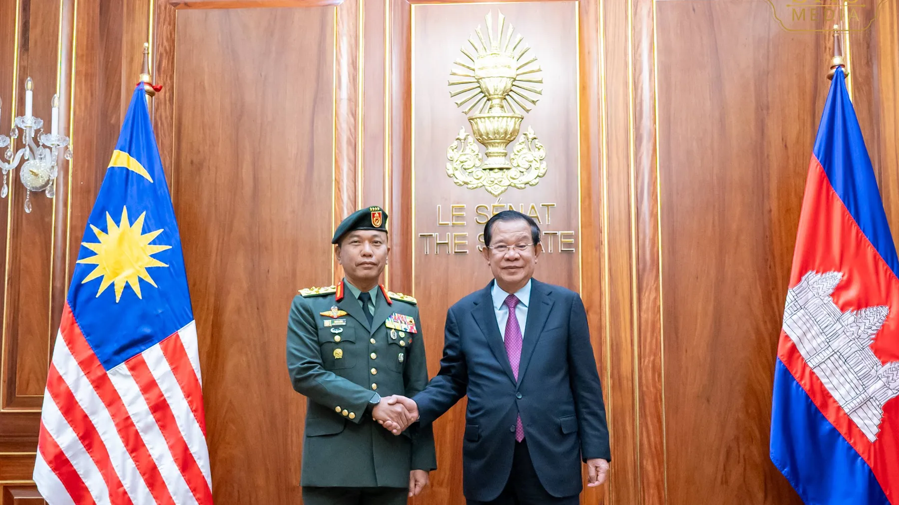 សម្តេចតេជោ ហ៊ុន សែន ទទួលជួបពិភាក្សាការងារជាមួយអគ្គមេបញ្ជាការកងទ័ពម៉ាឡេស៊ី