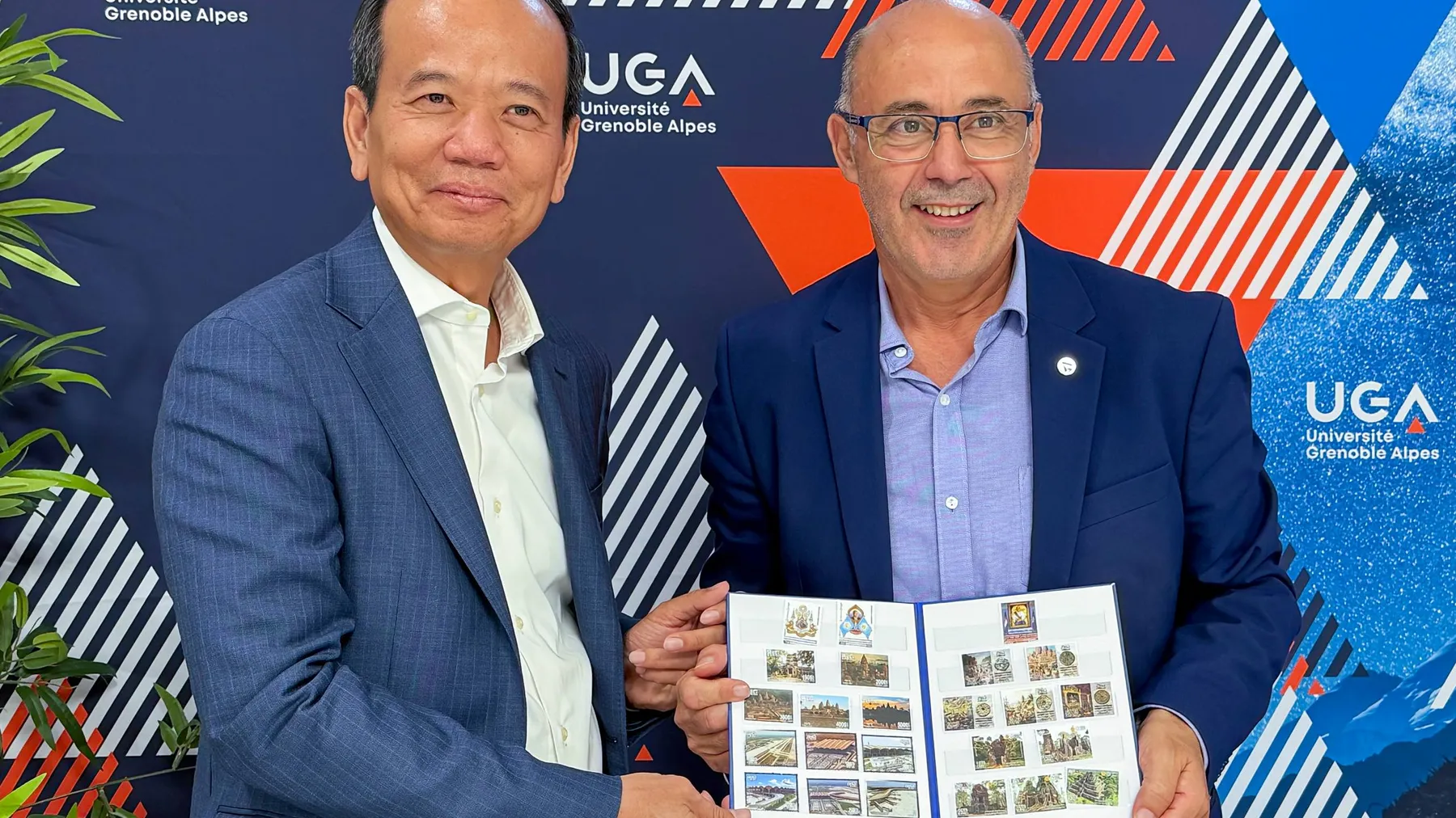 កម្ពុជា-បារាំងរឹតចំណងសហការកសាងធនធានមនុស្សជំនាញនិងនវានុវត្តន៍ផ្នែកបញ្ញាសិប្បនិម្មិត និងបច្ចេកវិទ្យាឌីជីថលឈានមុខ