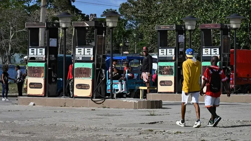 គុយបានឹងទទួលបានការផ្គត់ផ្គង់ប្រេងពីរុស្ស៊ីជាលើកដំបូង ចាប់តាំងពីអាម៉េរិកបិទខ្ទប់មិនឱ្យមានប្រេងចូលតាំងពីខែមករា