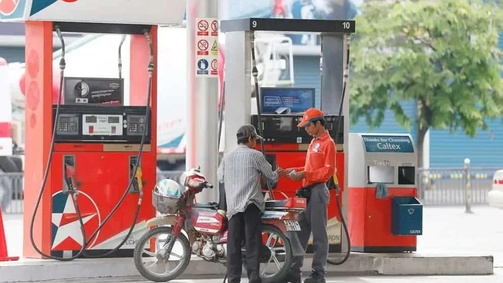 កម្ពុជាបង្កើន​ការនាំចូលប្រេង​ពី​សិង្ហបុរី និងម៉ាឡេស៊ី ដើម្បី​ទប់ទល់វិបត្តិថាមពលក្នុងស្រុក