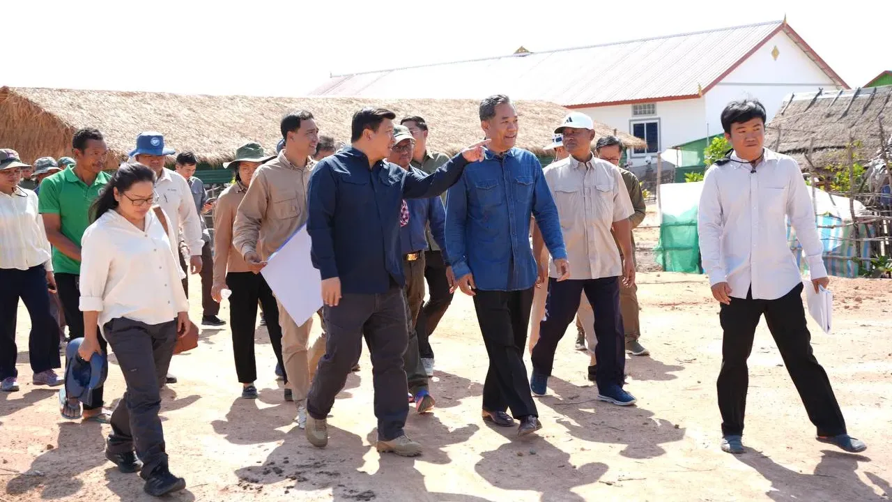 ឧបនាយករដ្ឋមន្ត្រី​ សាយ សំអាល់ ជំរុញឱ្យពង្រីកការកសាងហេដ្ឋារចនាសម្ព័ន្ធបន្ថែមនៅទីតាំងដីសម្បទានសង្គមកិច្ច​ និងសេដ្ឋកិច្ច ក្នុងខេត្តកំពង់ឆ្នាំង