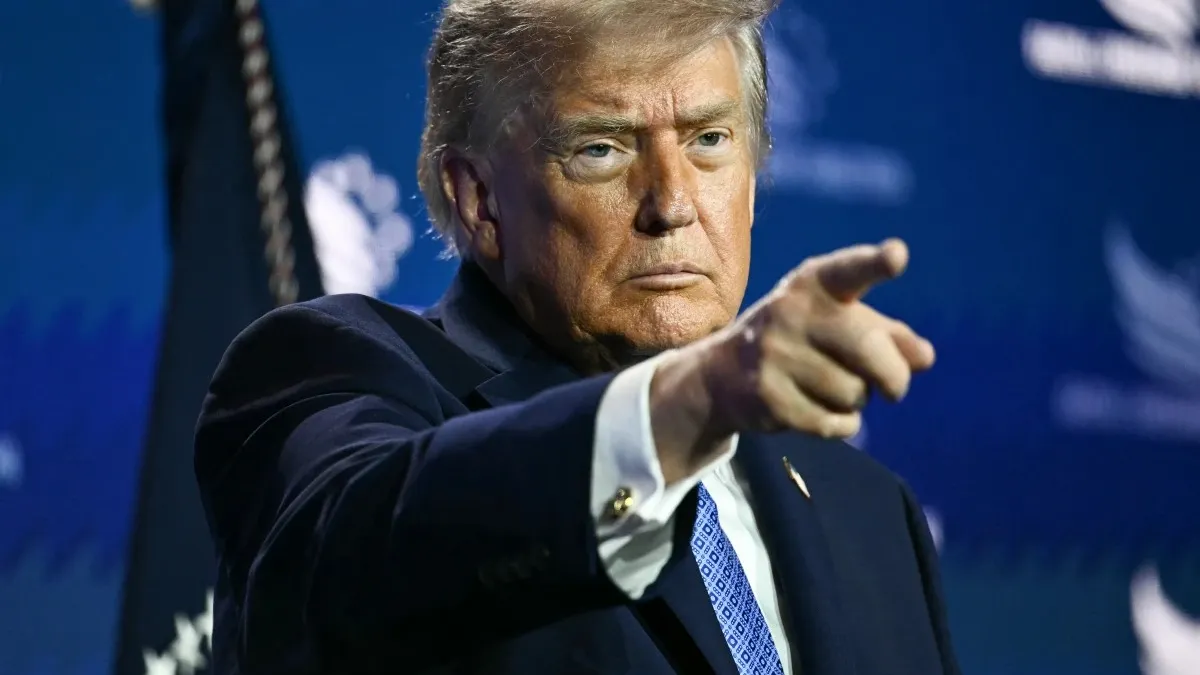 លោក Donald Trump គំរាមដំឡើងពន្ធ ១០០% លើបណ្តាប្រទេសអឺរ៉ុបណា ដែលហ៊ានយកពន្ធពីក្រុមហ៊ុនអាម៉េរិក