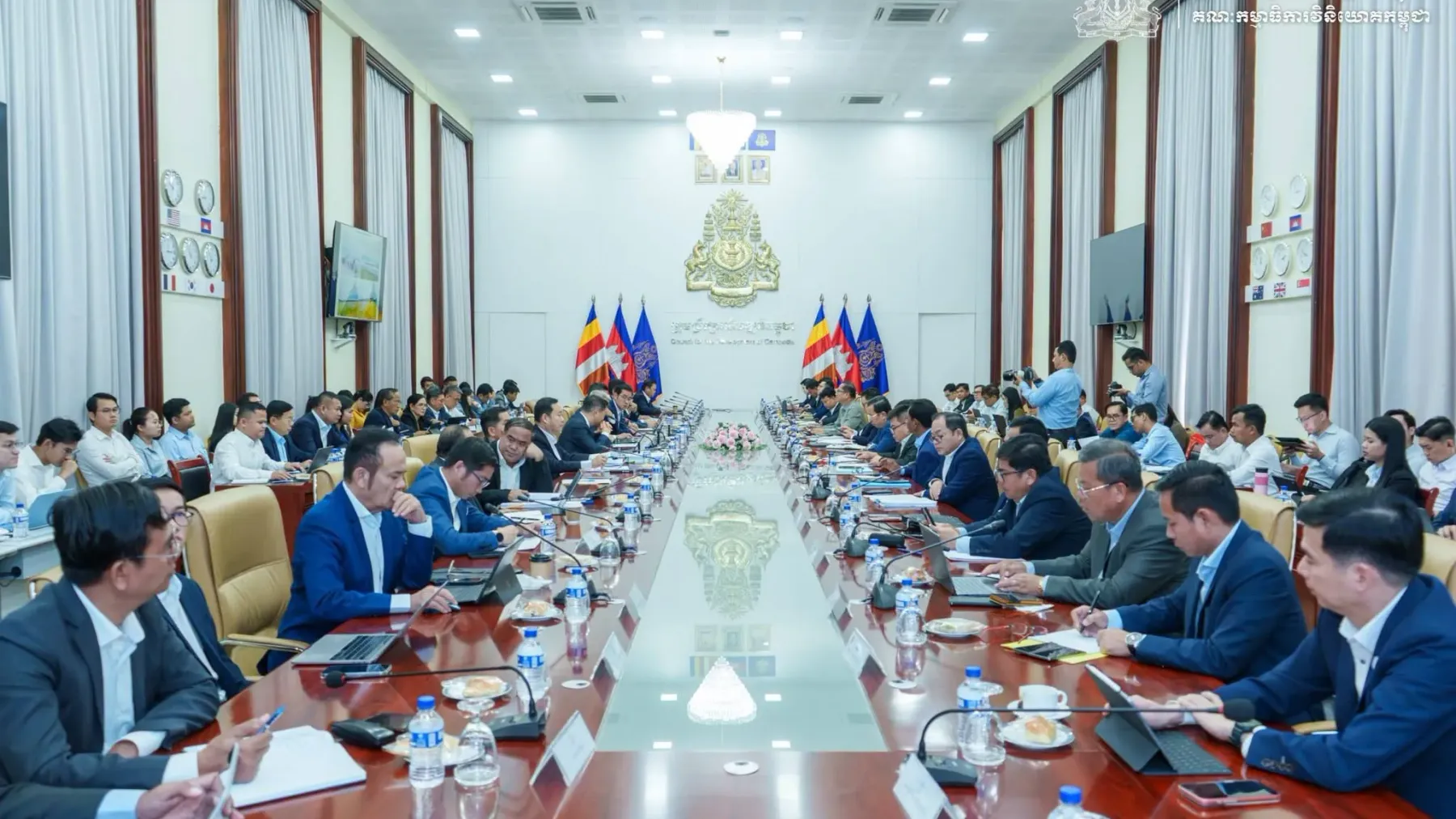 រដ្ឋាភិបាលកំពុងពិនិត្យលើគម្រោងស្នើសុំវិនិយោគចំនួន៧ មានទុនសរុបប្រមាណ ៣៥០លានដុល្លារ