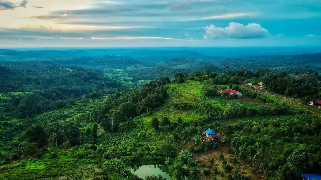ភូមិភាគ​ឦសាន​កម្ពុជា​ទាក់ទាញ​គម្រោង​វិនិយោគ​ ​៧២​ ​ក្នុង​ទុន​ ​២.៦៥​ ​ពាន់​លាន​ដុល្លារ​