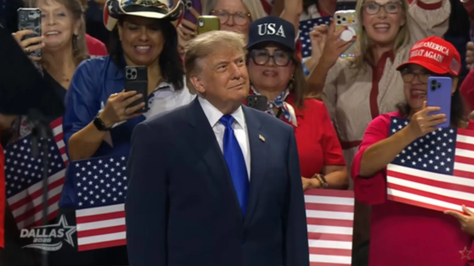 លោក Trump សន្យាចែកលុយឱ្យពលរដ្ឋម្នាក់ ៥០០០ ដុល្លារ ពេលឈ្នះឆ្នោតពាក់កណ្តាលអាណត្តិខាងមុខនេះ