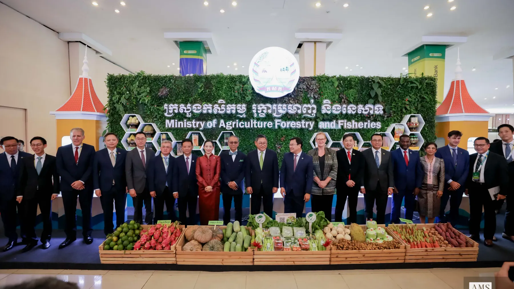 មោទនភាព ! វេទិកា និងពិព័រណ៍កសិកម្មកម្ពុជា ឆ្នាំ២០២៦ (CAFE 26) ត្រូវបានបិទបញ្ចប់ទៅដោយជោគជ័យ និងទទួលបានផ្លែផ្កាយ៉ាងត្រចះត្រចង់