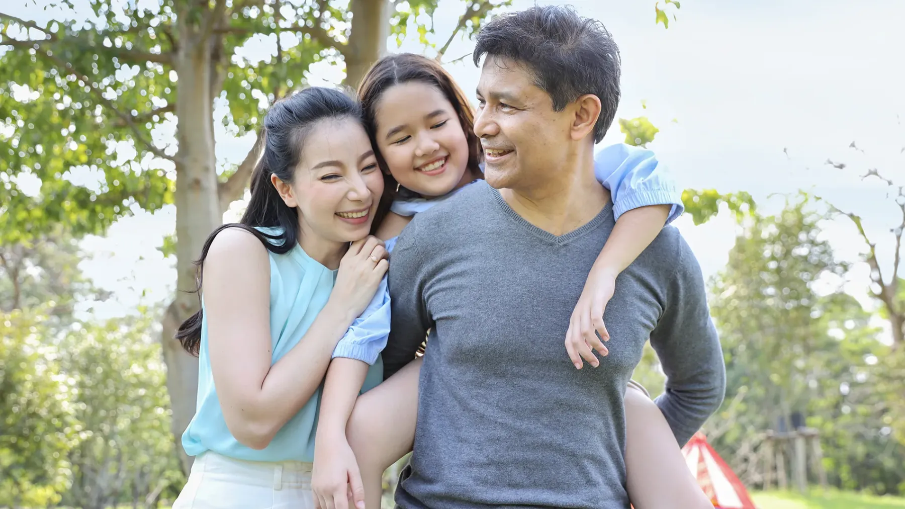 គន្លឹះ ១១ ចំណុច ដើម្បីពង្រឹងទំនាក់ទំនងជាមួយកូន