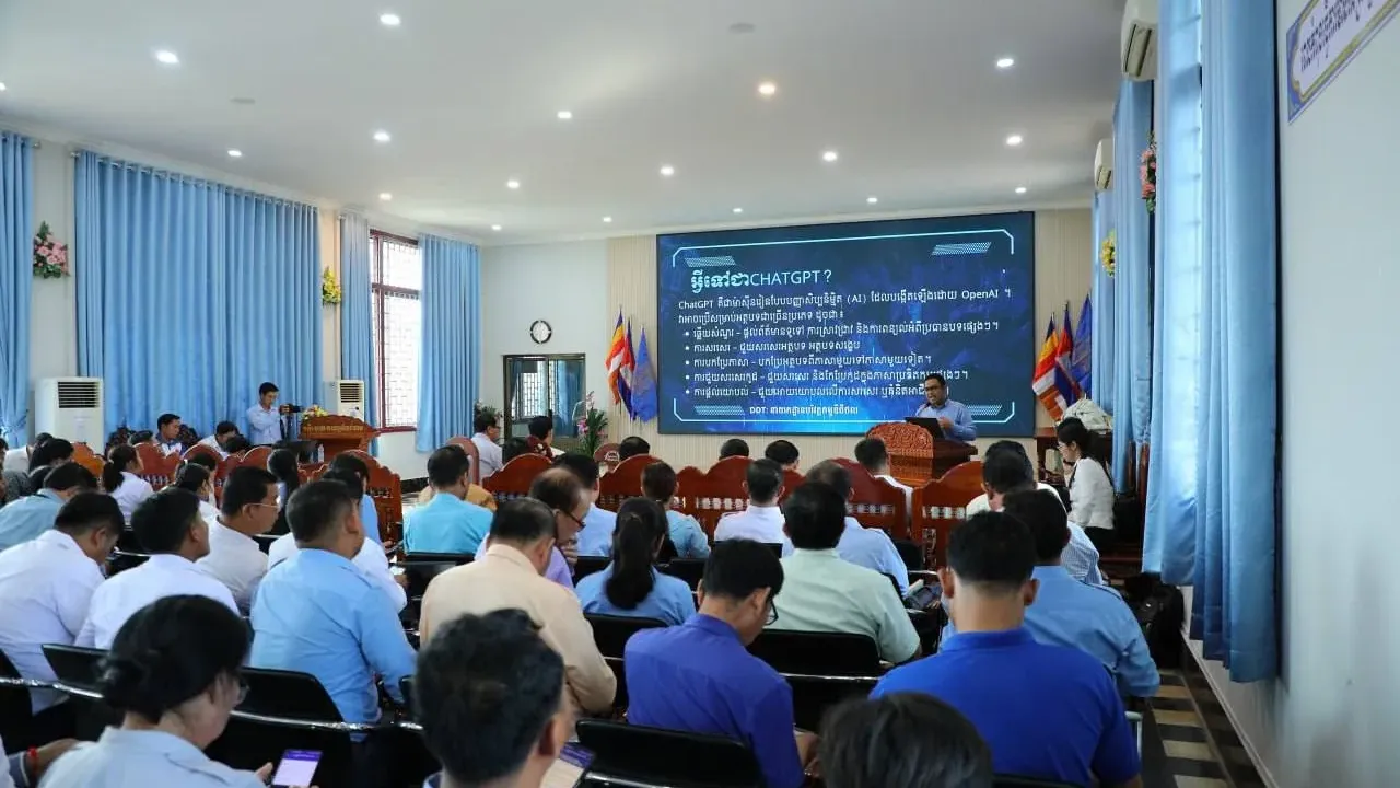 គ្រូបង្រៀន៩៨% នៅសាលារៀនជំនាន់ថ្មី កំពុងប្រើប្រាស់ AI ជំនួយដល់ការបង្រៀន និងរៀន