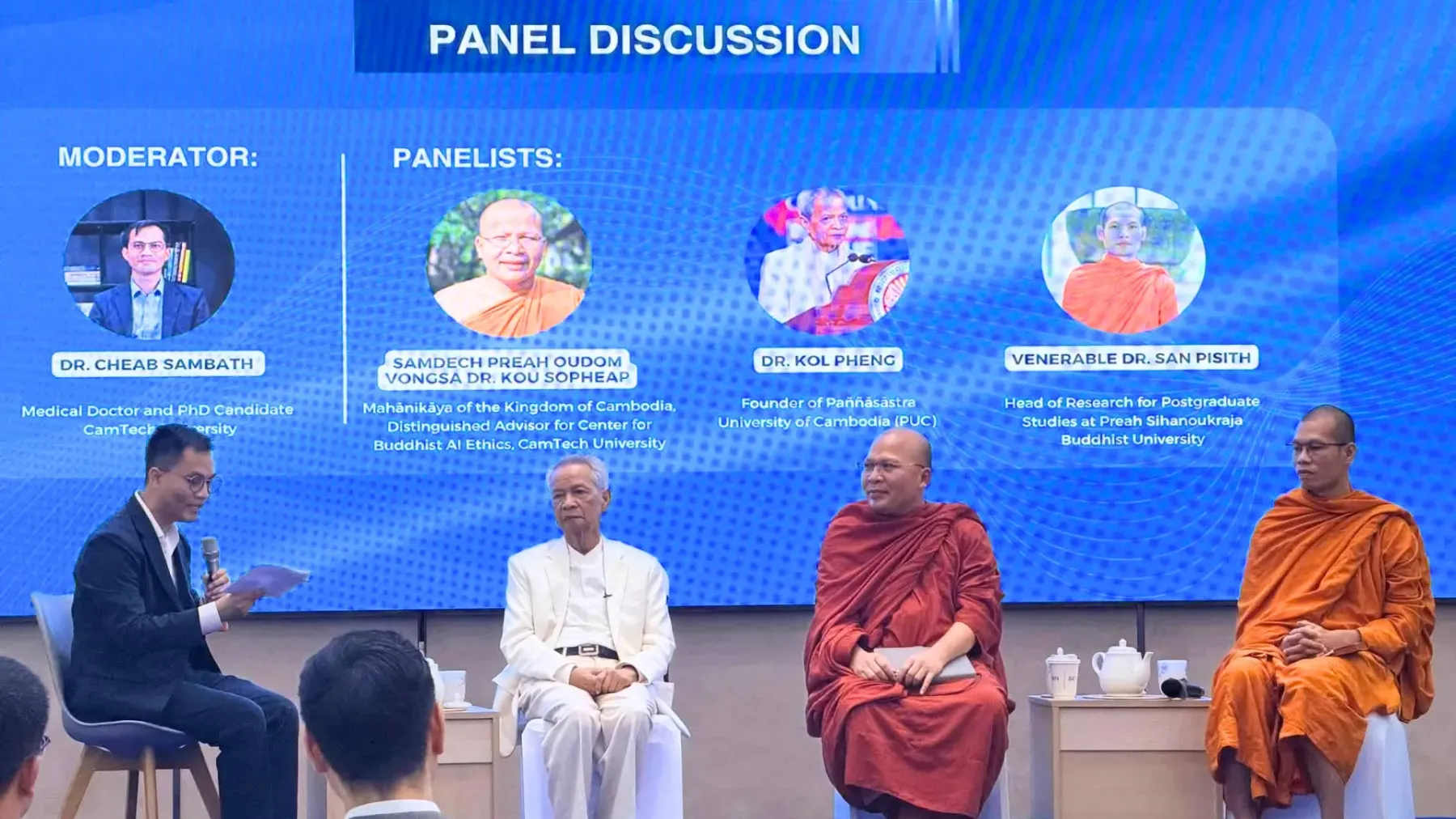 “​AI​ ​មិន​ត្រូវ​ធ្វើឱ្យ​មនុស្ស​គិត​ដូច​ម៉ាស៊ីន​ទេ​” ​អ្នកជំនាញ​អំពាវនាវ​ឱ្យ​លើកកម្ពស់​ សតិ ​បញ្ញា​ ​និង​ករុណា​