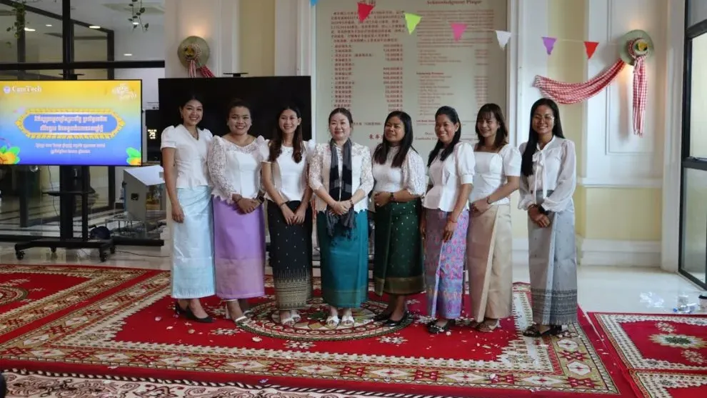 សាកលវិទ្យាល័យខេមតិចបានរៀបចំកម្មវិធីសង្រ្កាននិងពិព័រណ៍ស្នាដៃនិស្សិត