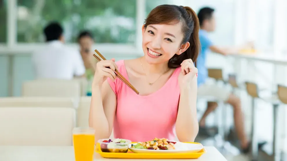 ស្ត្រេសគិតអីមិនចេញ សាកល្បងញ៉ាំអាហារ ៧ មុខនេះ ជួយឱ្យអ្នករីករាយជាងមុន