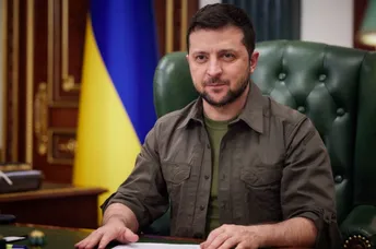 លោក Zelensky ថា ចង់បានបទឈប់បាញ់ ដូច អាមេរិក និងអ៊ីរ៉ង់ ដែរ - AMS Article Thumbnail