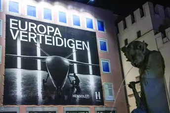 ចិន ហាមប្រាមនាំចេញទំនិញប្រើបានពីរយ៉ាង ទាំងស៊ីវិល និងយោធា ទៅអឺរ៉ុប - AMS Article Thumbnail