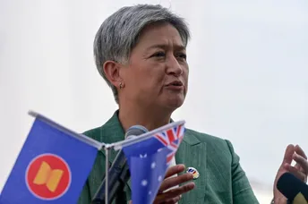 ប្រមុខការទូតអូស្រ្តាលី នឹងហោះទៅជប៉ុន ចិន និងកូរ៉េខាងត្បូង ជជែកពីសន្តិសុខថាមពល - AMS Article Thumbnail