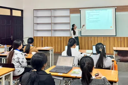 វិទ្យាស្ថានជាតិអប់រំ ជ្រើសរើសគ្រូបង្រៀន ៤០នាក់ ចូលថ្នាក់បរិញ្ញាបត្រជាន់ខ្ពស់ ឯកទេសប្រឹក្សាគរុកោសល្យ