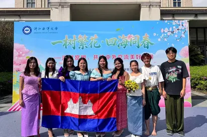 អាហារូបករណ៍ ៥០កន្លែង ទៅសិក្សា​នៅប្រទេស​ចិន តាមរយៈកម្មវិធីអាហារូបករណ៍ អ.ម.ត.