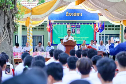 រដ្ឋមន្រ្តីអប់រំ លើកទឹកចិត្តសិស្សត្រៀមប្រឡងបាក់ឌុប បន្តខិតខំរៀនឱ្យអស់ពីលទ្ធភាព