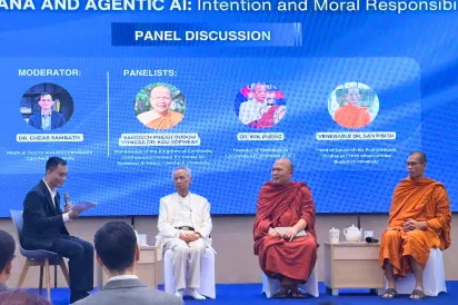 “​AI​ ​មិន​ត្រូវ​ធ្វើឱ្យ​មនុស្ស​គិត​ដូច​ម៉ាស៊ីន​ទេ​” ​អ្នកជំនាញ​អំពាវនាវ​ឱ្យ​លើកកម្ពស់​ សតិ ​បញ្ញា​ ​និង​ករុណា​