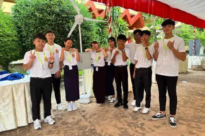 ពី​ខ្យល់សមុទ្រ​ទៅ​អគ្គិសនី ​៖​ ​សិស្ស​វិទ្យាល័យ​មួយ​ក្រុម​បង្កើត​តួប៊ីន​ខ្យល់​ជា​ស្នាដៃ​ច្នៃប្រឌិត​