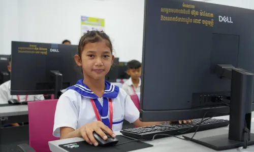 ក្រសួងប្រៃសណីយ៍ពង្រីកវិសាលភាព នៃការ​អប់រំឌីជីថល ទៅកាន់សាលាគោលដៅចំនួន១៨បន្ថែម