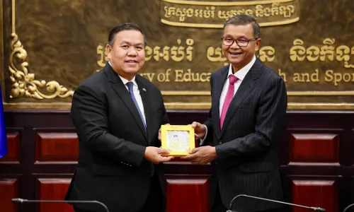 កម្ពុជា​-​ឡាវ ​គ្រោង​ចុះ​ ​MoU​ ​ពង្រីក​កិច្ចសហប្រតិបត្តិការ​លើ​វិស័យ​អប់រំ​