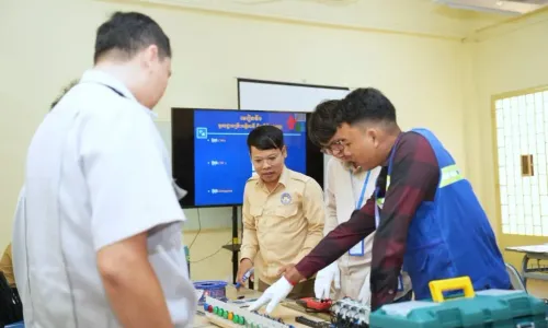 ជំនាញ​វិស្វកម្ម​អគ្គិសនី​ ​៖ ​ជម្រើស​សិក្សា​ដ៏​មាន​សក្តានុពល ​ជាមួយ​ទីផ្សារ​ការងារ​ធំ​ទូលាយ​