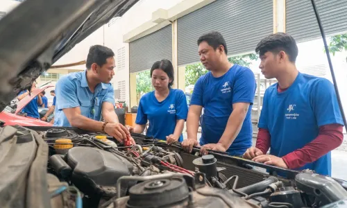 អាហារូបករណ៍ពេញថ្លៃ ១០០% លើជំនាញបច្ចេកទេសរថយន្ត សម្រាប់សិស្សនិទ្ទេស A វិទ្យាស្ថានបច្ចេកទេស ហ្ស៊ី វ៉េ សេ