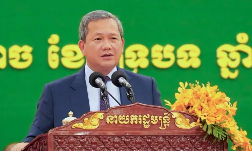 សម្ដេចធិបតី ហ៊ុន ម៉ាណែត ណែនាំសិស្សនិស្សិតកុំពឹងផ្អែកទាំងស្រុងលើ AI, ការប្រើប្រាស់ AI ត្រូវមានព្រំដែនឱ្យច្បាស់