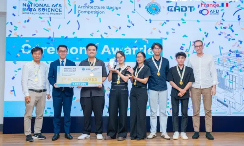 ក្រុមនិស្សិត RUFA ឈ្នះជ័យលាភីលេខ១ ក្នុងការប្រកួតប្រជែងរចនាស្ថាបត្យកម្មសម្រាប់មជ្ឈមណ្ឌលស្រាវជ្រាវជាតិបញ្ញាសិប្បនិម្មិតនិងវិទ្យាសាស្ត្រទិន្នន័យ