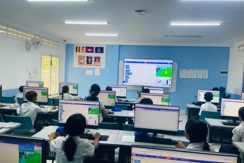 កម្មវិធី "ការគិតបែបកុំព្យូទ័រ" នៅបឋមសិក្សា និងអនុសាសន៍គន្លឹះ ៤ ចំណុចរបស់រដ្ឋមន្ត្រីក្រសួងអប់រំ
