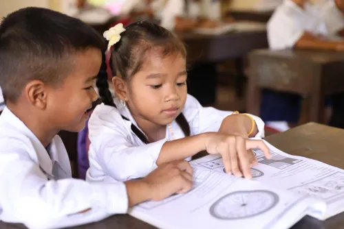 ក្រសួង​អប់រំ ​កំណត់​អាទិភាព​ជួយ​សិស្ស​រៀន​យឺត ​នៅ​កម្រិត​បឋមសិក្សា​ ​តាមរយៈ​កញ្ចប់​សម្ភារៈ​អំណាន ​និង​គណិតវិទ្យា​ថ្នាក់​ដំបូង​