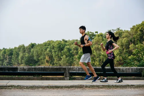 រត់​យឺត​ៗ​ ​ឬ​ Slow ​Jogging ​ត្រឹម​ ​១០ ​នាទី ​ជួយ​ផ្លាស់ប្តូរ​ទាំង​សុខភាព​ផ្លូវកាយ ​និង​ផ្លូវចិត្ត​