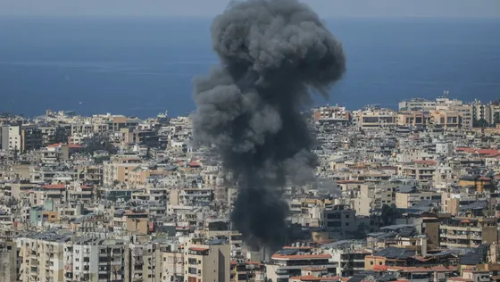 អ៊ីស្រាអែល ផ្តើមវាយលុកតាមជើងគោក លើលីបង់ - AMS Article Thumbnail