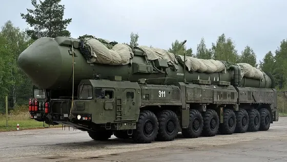 រុស្ស៊ីបង្ហាញមីស៊ីល ICBM អំឡុងពេលសមយុទ្ធ នៅស៊ីបេរី - AMS Article Thumbnail