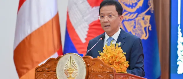 រដ្ឋមន្ត្រីឧស្សាហកម្ម ៖ កម្ពុជាមិនទាន់មានរោងចក្របិទទ្វារ ឬផ្អាកខ្សែច្រវាក់ផលិតកម្មដោយសារបញ្ហាថាមពលនោះទេ - AMS Article Thumbnail