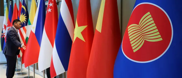 រដ្ឋមន្រ្តីអាស៊ាននឹងបើកកិច្ចប្រជុំពិភាក្សាពីផលប៉ះពាល់នៃជម្លោះនៅមជ្ឈិមបូព៌ា - AMS Article Thumbnail