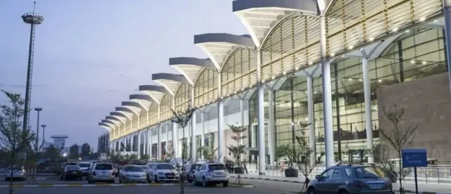 អតីតព្រលានយន្តហោះអន្តរជាតិ-ភ្នំពេញ នឹង​បើក​ឱ្យសាធារណជន​ចូលលេង​កម្សាន្តរយៈពេល​​៩ថ្ងៃ អំឡុង​បុណ្យចូលឆ្នាំខ្មែរ​ - AMS Article Thumbnail