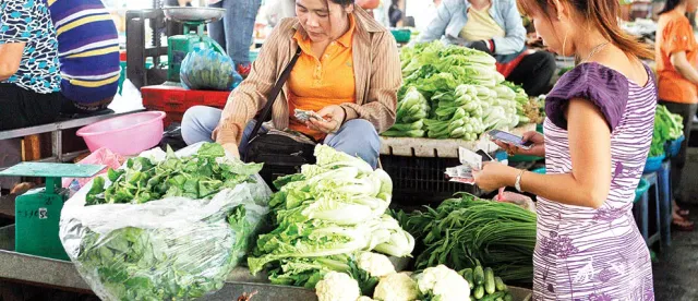 AMRO ព្យាករថា អតិផរណាកម្ពុជាមានអត្រាជិត ៣ ភាគរយ ខណៈអ្នកជំនាញយល់ថាជាអតិផរណាកម្រិតខ្ពស់ - AMS Article Thumbnail