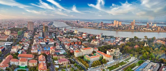 ADB ព្យាករថា ​កំណើន​សេដ្ឋកិច្ចកម្ពុជា​ឆ្នាំ ២០២៦ នេះ នឹ​ងកើន ​៤,៥ ភាគរយ - AMS Article Thumbnail