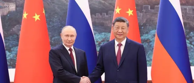 ប្រធានាធិបតីរុស្ស៊ី លោក Vladimir Putin និងប្រធានាធិបតីចិន លោក Xi Jinping ចុះហត្ថលេខាលើឯកសារជាង ៤០ - AMS Article Thumbnail